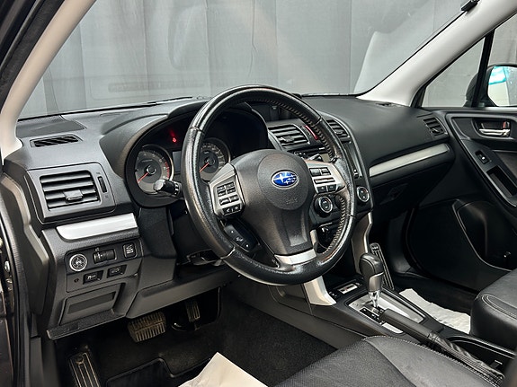Subaru Forester 17 of 30