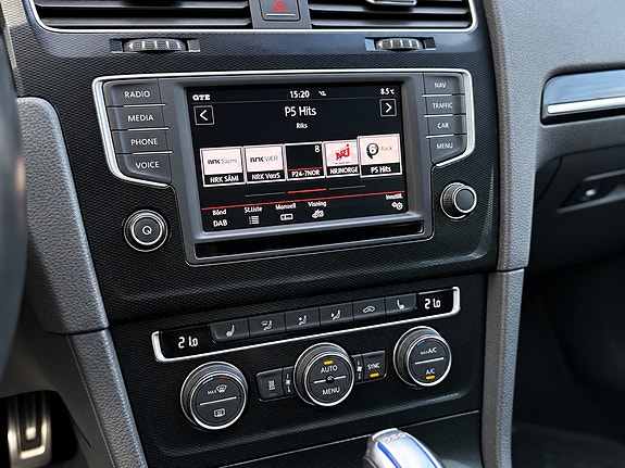 Volkswagen Golf VII 24 of 30