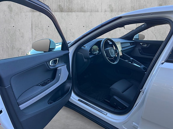 Polestar 2 10 of 30
