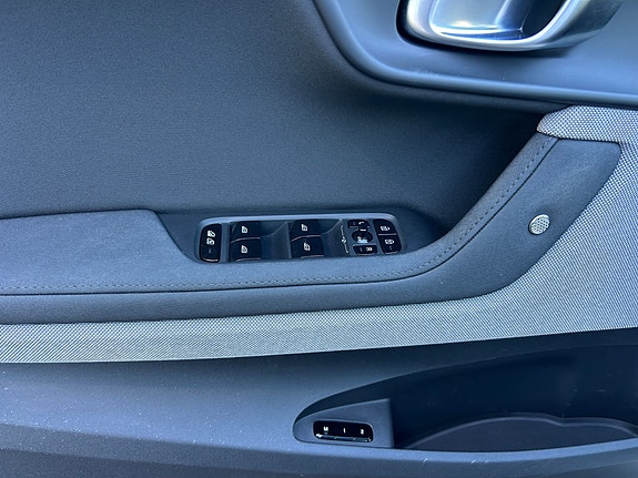 Polestar 2 13 of 30