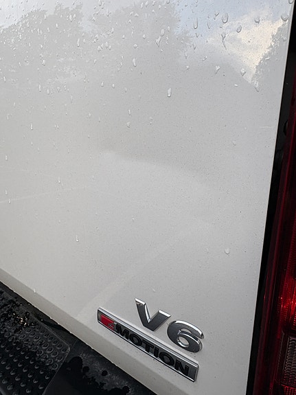 Volkswagen Amarok 8 of 15