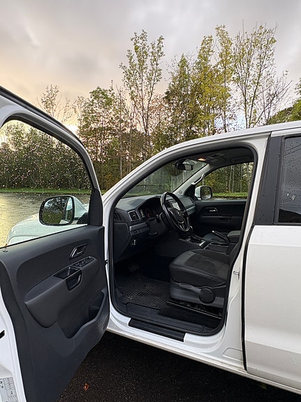 Volkswagen Amarok 11 of 15