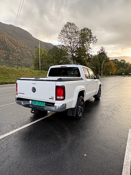Volkswagen Amarok 5 of 15