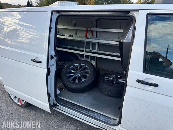 Volkswagen Transporter 22 of 30