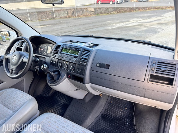 Volkswagen Transporter 28 of 30