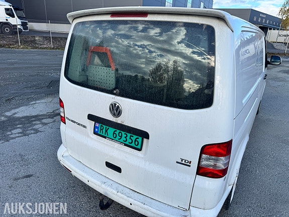 Volkswagen Transporter 11 of 30