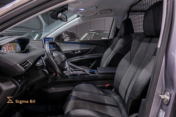Peugeot 5008 22 of 30