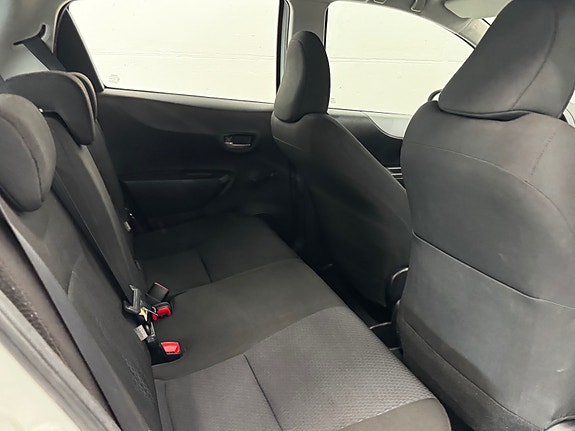 Toyota Yaris 16 of 30