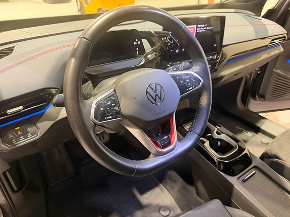 Volkswagen ID.4 GTX 5 of 15