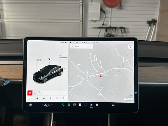 Tesla Model 3 18 of 30