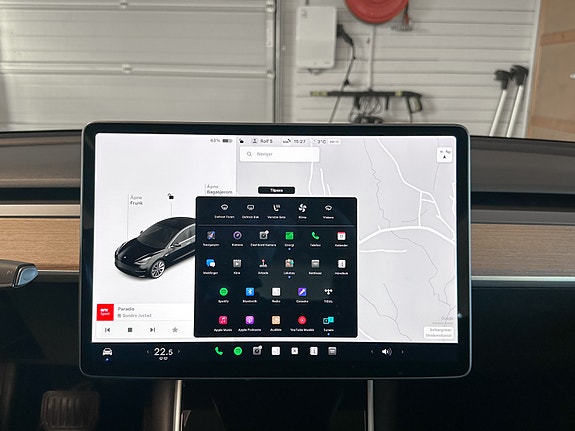 Tesla Model 3 17 of 30