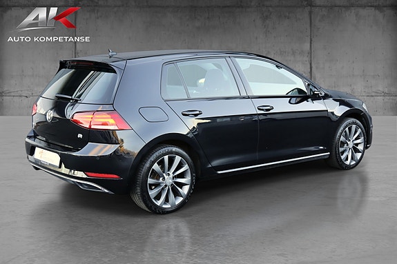 Volkswagen Golf VII 8 of 21