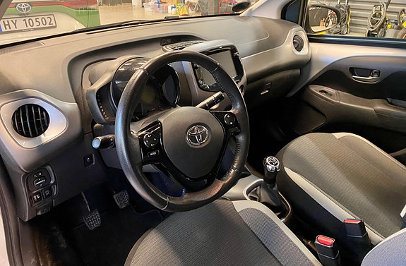 Toyota Aygo 10 of 29