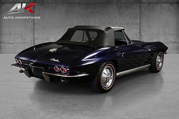 Chevrolet Corvette 15 of 26