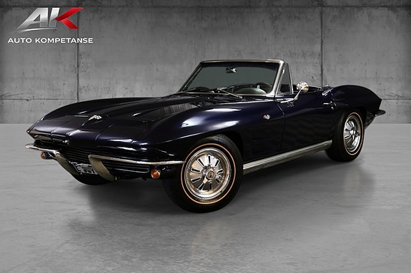 Chevrolet Corvette 9 of 26