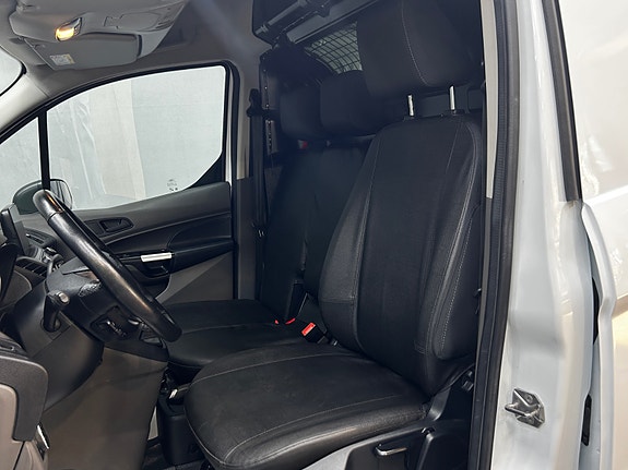 Ford Transit Connect 24 of 30
