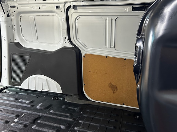 Ford Transit Connect 15 of 30
