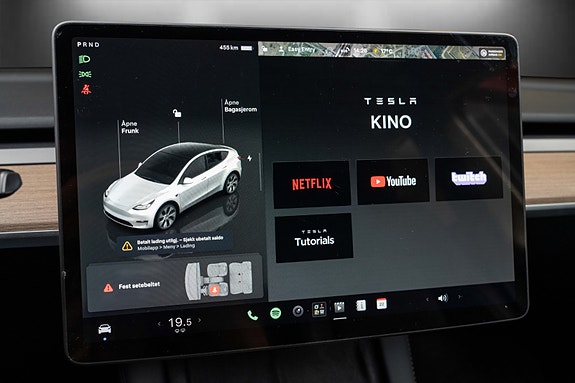 Tesla Model Y 30 of 30
