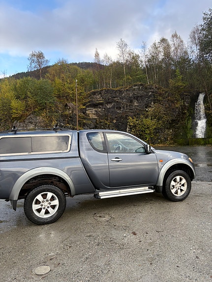 Mitsubishi L200 6 of 16