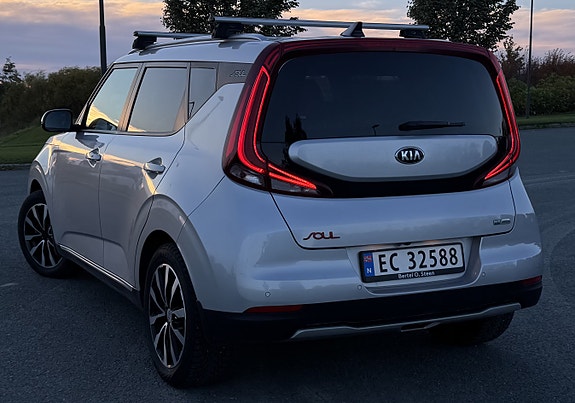 Kia e-Soul 16 of 26