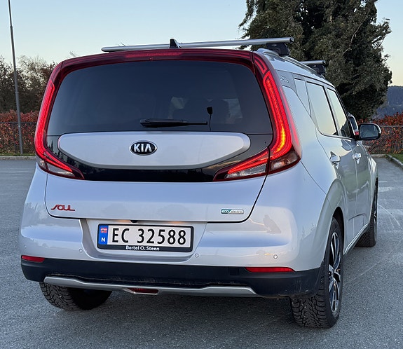 Kia e-Soul 8 of 26