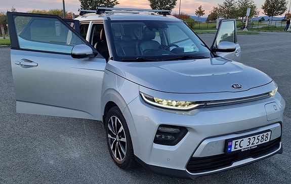 Kia e-Soul 7 of 26