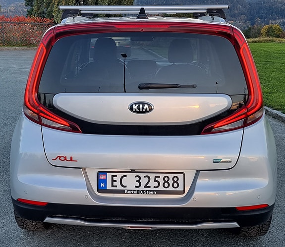Kia e-Soul 5 of 26