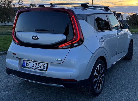 Kia e-Soul 15 of 26