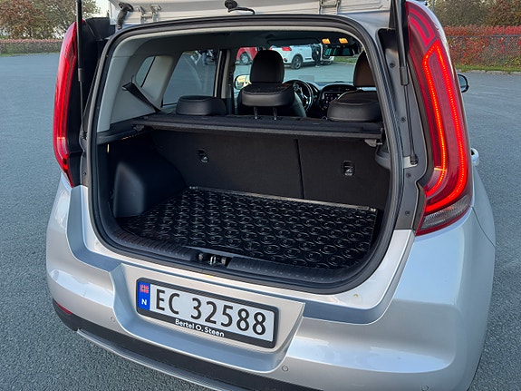 Kia e-Soul 11 of 26