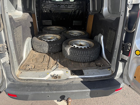 Ford Transit Connect 18 of 20