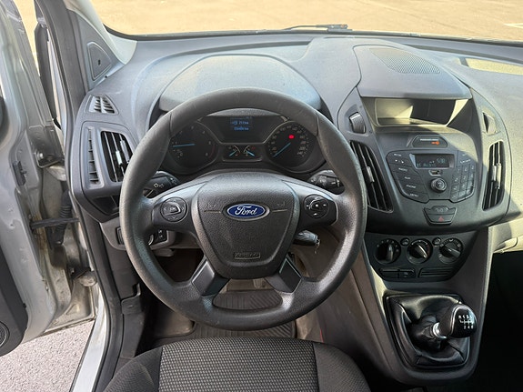 Ford Transit Connect 12 of 20
