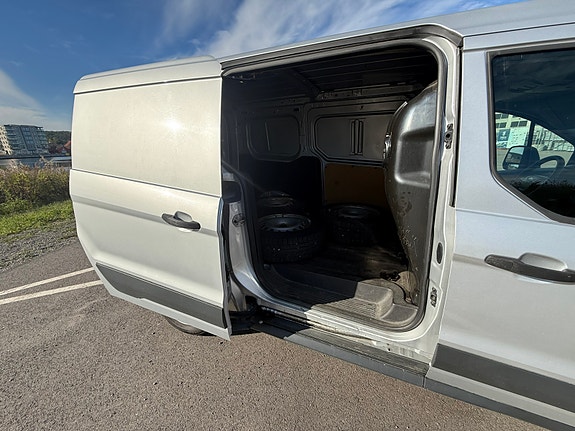 Ford Transit Connect 19 of 20