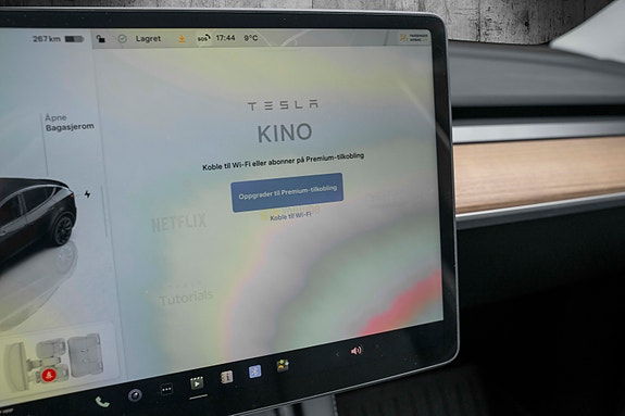 Tesla Model Y 28 of 28