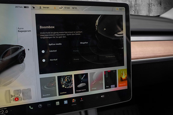Tesla Model Y 26 of 28