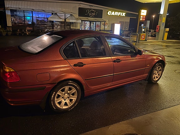 BMW 316i 4 of 10