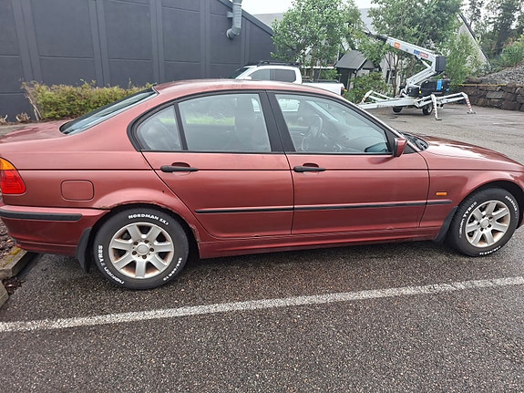 BMW 316i 13 of 13