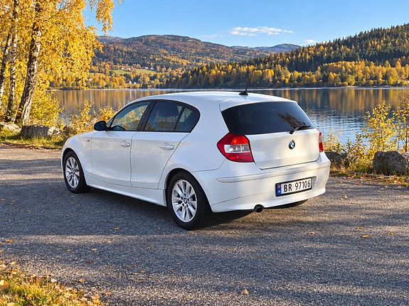 BMW 118d 3 of 14