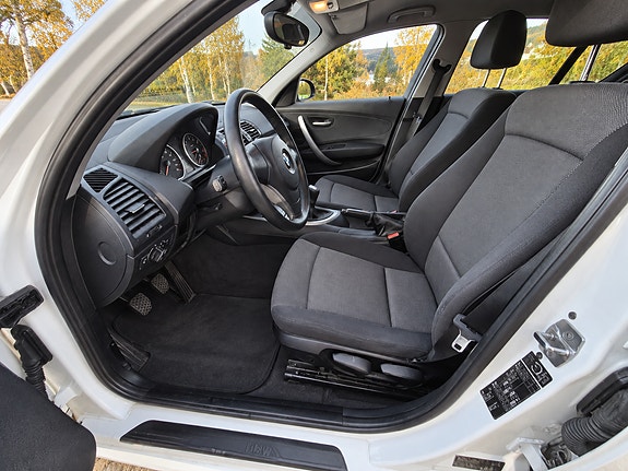 BMW 118d 10 of 14