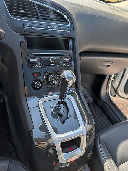 Peugeot 5008 23 of 30