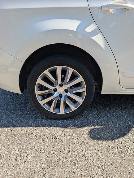 Peugeot 5008 8 of 30