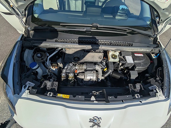 Peugeot 5008 10 of 30