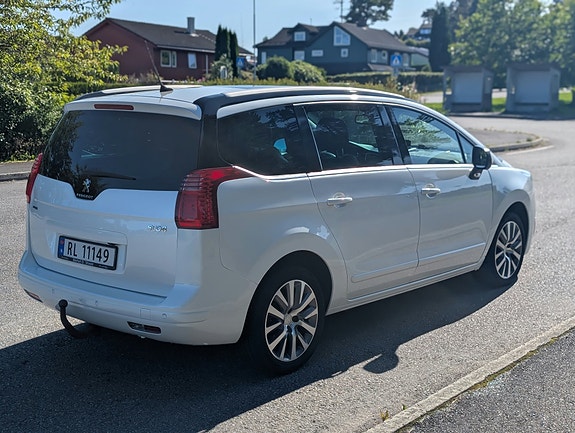 Peugeot 5008 3 of 30