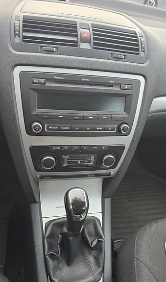 Skoda Octavia 5 of 14