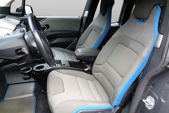 BMW i3 12 of 30