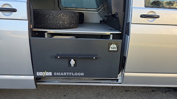 Volkswagen Transporter 7 of 10