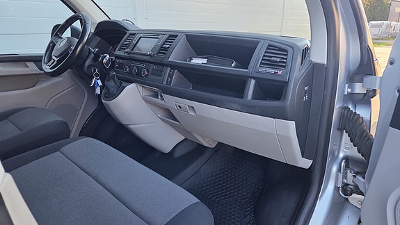 Volkswagen Transporter 4 of 10