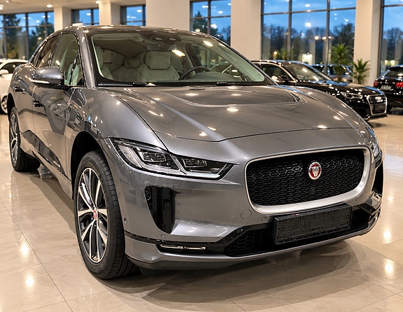 Jaguar I-PACE 3 of 20