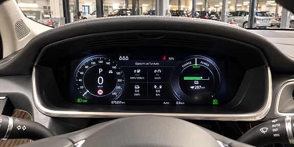 Jaguar I-PACE 15 of 20