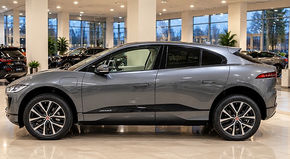 Jaguar I-PACE 4 of 20