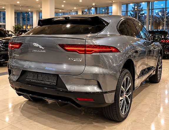 Jaguar I-PACE 8 of 20